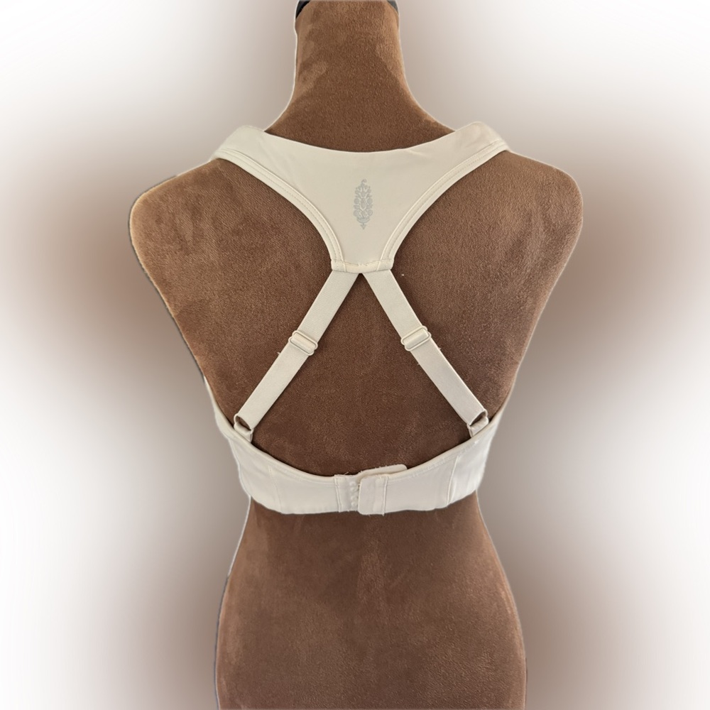 FP Movement high impact sports bra - Picture 2 of 3